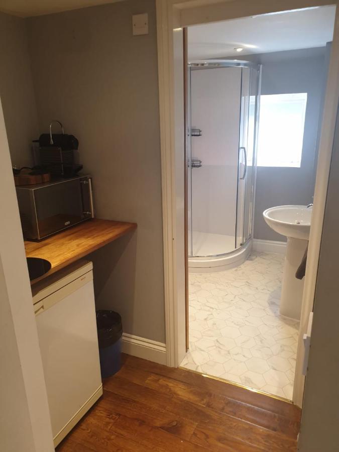 Mezzanine Studio Apartment London Bagian luar foto